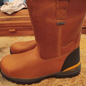 Danner stronghold wellington non metallic toe boot